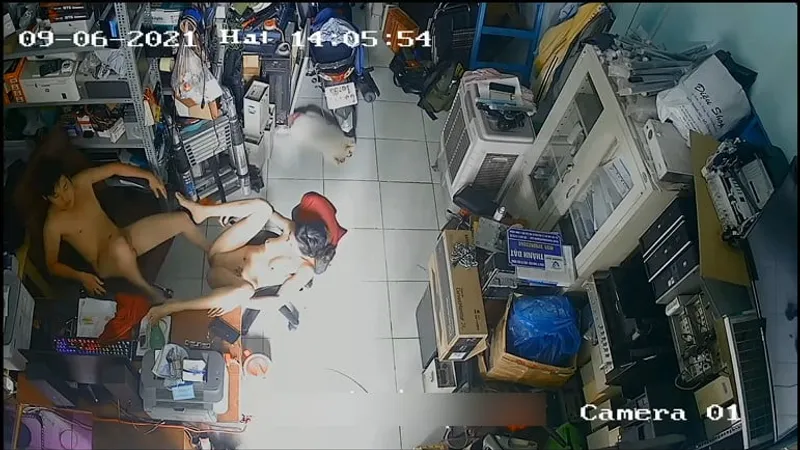Vợ yêu anh xã đụ nhau trong của chuối máy tính
